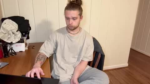 Snapshot of daddydaydrinkz chatting on 20, 12, 2025 DaddydayDrinkz online show from 20, 12, 2025