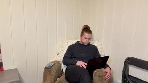 Snapshot of daddydaydrinkz chatting on 11, 1, 2026 DaddydayDrinkz online show from 11, 1, 2026