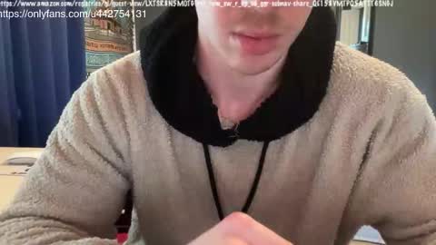 Snapshot of daddygmoney6969 chatting on 21, 3, 2026 daddygmoney6969 online show from 21, 3, 2026