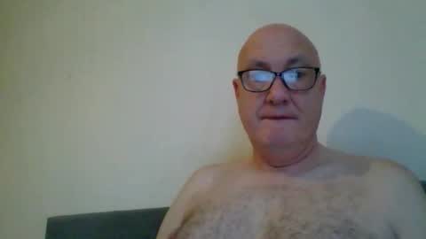 Snapshot of daddyhere4uall6 chatting on 5, 11, 2025 daddyhere4uall6 online show from 5, 11, 2025