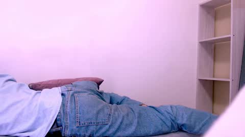 Snapshot of daddyisuues902440 chatting on 8, 3, 2025 tayler online show from 8, 3, 2025