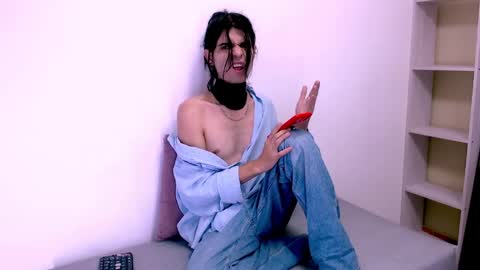 Snapshot of daddyisuues902440 chatting on 8, 3, 2025 tayler online show from 8, 3, 2025