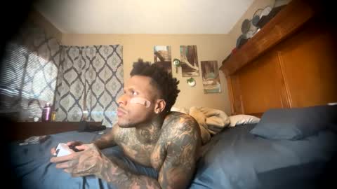 sexy tatted king bbc online show from 14, 5, 2026
