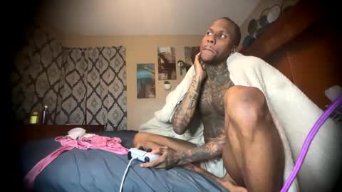 sexy tatted king bbc online show from 16, 5, 2026