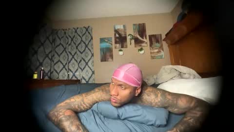 sexy tatted king bbc online show from 16, 5, 2026