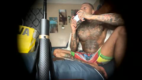 sexy tatted king bbc online show from 21, 5, 2026