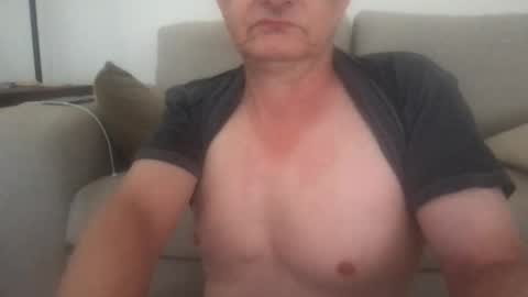 Snapshot of daddymike92883_1 chatting on 25, 1, 2025 daddymike92883_1 online show from 25, 1, 2025