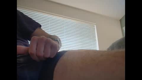 Snapshot of daddyrunner chatting on 5, 4, 2026 Daddy Runner online show from 5, 4, 2026