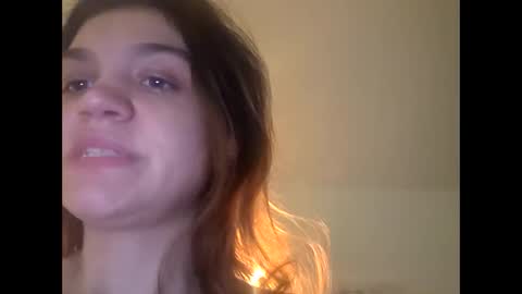 Snapshot of daddyscumslut211 chatting on 21, 12, 2025 fairylee21 online show from 21, 12, 2025