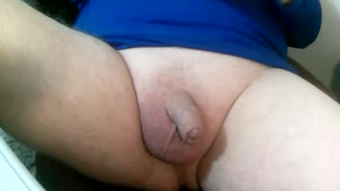 Snapshot of daddysmalls_55 chatting on 6, 1, 2025 daddysmalls online show from 6, 1, 2025