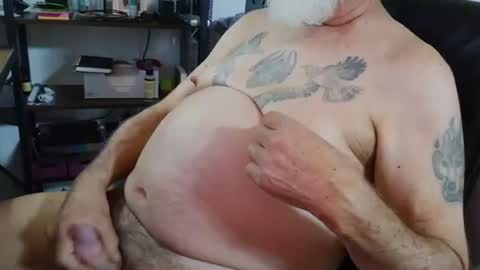 Snapshot of daddytrash chatting on 31, 5, 2026 daddytrash online show from 31, 5, 2026