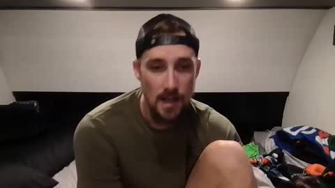 Snapshot of dadgoeswild chatting on 26, 12, 2024 DadGoesWild online show from 26, 12, 2024