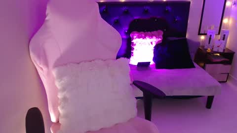 Snapshot of dads_angel19 chatting on 24, 6, 2026 amanda online show from 24, 6, 2026