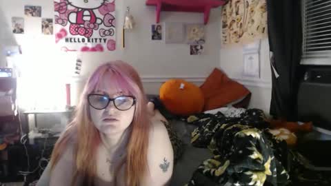 dadsdoll2 online show from 11, 4, 2026