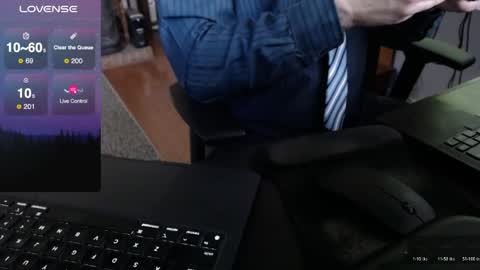 Snapshot of dadssecret69 chatting on 27, 4, 2026 DadsSecret online show from 27, 4, 2026