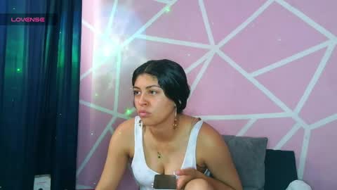 Snapshot of dafna_and_kris chatting on 15, 4, 2026 dafna and kris online show from 15, 4, 2026