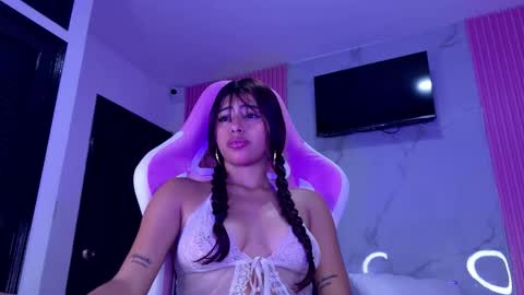 Dafne  online show from 28, 11, 2025