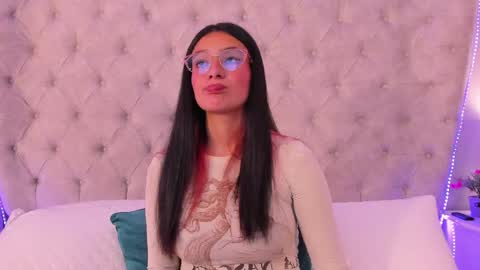 Snapshot of dafne_bss chatting on 23, 4, 2026 dafne_bss online show from 23, 4, 2026