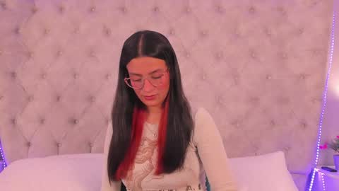 Snapshot of dafne_bss chatting on 24, 4, 2026 dafne_bss online show from 24, 4, 2026