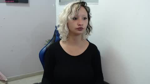 Snapshot of dafne_kim chatting on 13, 3, 2026 Dafne online show from 13, 3, 2026