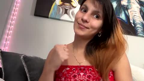 Snapshot of dafnecloutier chatting on 18, 2, 2025 Dafne 27 Cory-24 online show from 18, 2, 2025