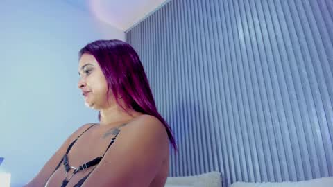 dafnecox online show from 23, 9, 2025