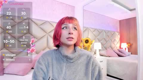 Dafnne online show from 4, 12, 2025