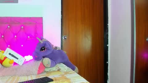    online show from 10, 9, 2025