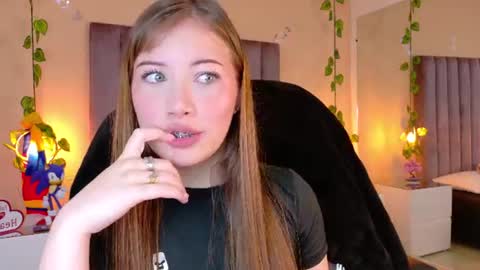 Snapshot of dahlia_rousse chatting on 26, 6, 2026 Dahlia online show from 26, 6, 2026