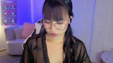 Snapshot of dahlienne_vianne chatting on 4, 7, 2026 Nicole online show from 4, 7, 2026