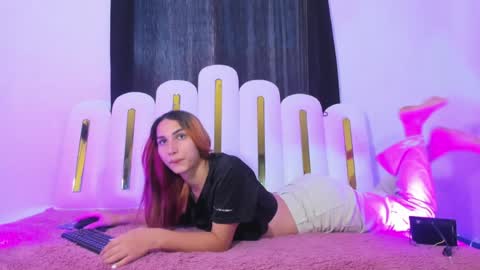 Snapshot of daicell_juliana chatting on 18, 12, 2024 daicell juliana online show from 18, 12, 2024