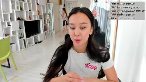 Snapshot of daily_love chatting on 2, 11, 2025 daily_love online show from 2, 11, 2025