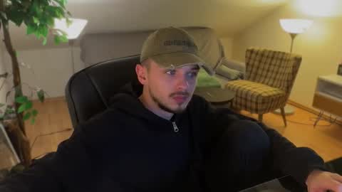 Snapshot of daimon_hall chatting on 22, 11, 2025 Daimon online show from 22, 11, 2025