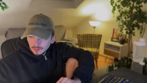 Snapshot of daimon_hall chatting on 14, 12, 2025 Daimon online show from 14, 12, 2025