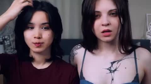 Aoi and Lily best friends online show from 6, 6, 2026
