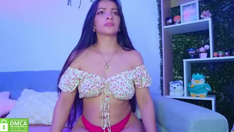 Snapshot of dainty_angel_ chatting on 8, 3, 2025 Angel online show from 8, 3, 2025