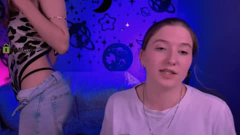 Snapshot of daisy_candy chatting on 17, 5, 2026 Little Di online show from 17, 5, 2026