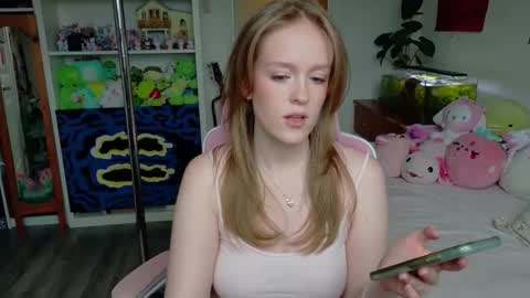 Snapshot of daisy_dollxo chatting on 12, 5, 2026 Daisy online show from 12, 5, 2026