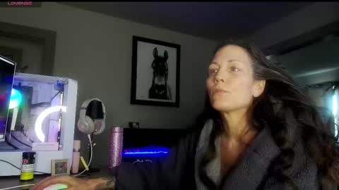 Daisy online show from 12, 1, 2026