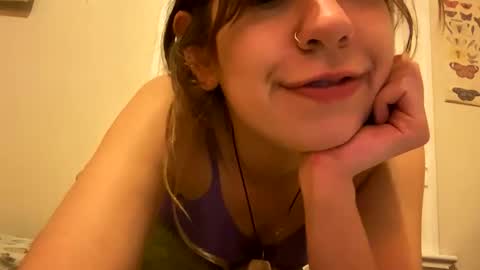 Snapshot of daisybaby699 chatting on 26, 4, 2026 DaisyB3 online show from 26, 4, 2026