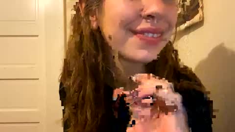 Snapshot of daisybaby699 chatting on 27, 5, 2026 DaisyB3 online show from 27, 5, 2026