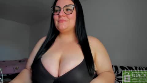 Snapshot of daisywalker chatting on 10, 11, 2025 Margaret online show from 10, 11, 2025