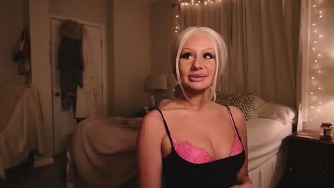 Snapshot of daisyy888 chatting on 18, 3, 2026 daisy online show from 18, 3, 2026