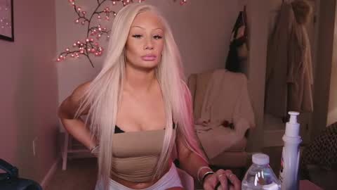 Snapshot of daisyy888 chatting on 15, 4, 2026 daisy online show from 15, 4, 2026