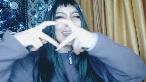    --  -- help me reach 100 hands up  online show from 18, 1, 2025