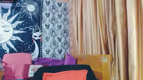    --  -- help me reach 100 hands up  online show from 6, 3, 2025