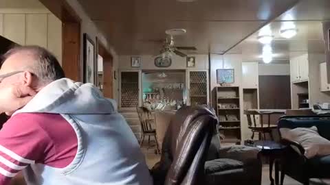 Snapshot of dakit2 chatting on 19, 11, 2025 dakit online show from 19, 11, 2025