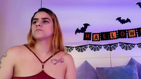 Snapshot of dakota_megan chatting on 28, 10, 2025 Dakota-Megan online show from 28, 10, 2025