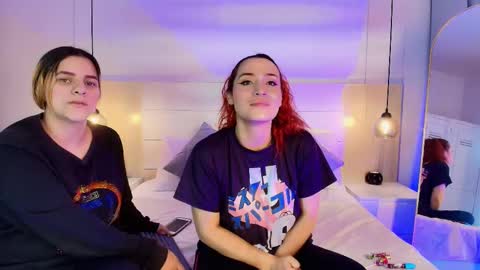 Snapshot of dakota_megan chatting on 6, 11, 2025 Dakota-Megan online show from 6, 11, 2025