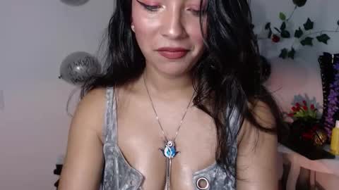 Caroliina online show from 25, 10, 2025